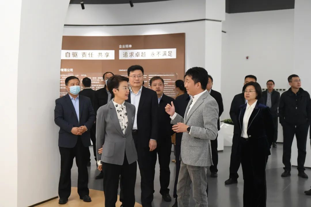 山東省副省長(zhǎng)王桂英來赫達(dá)集團(tuán)調(diào)研